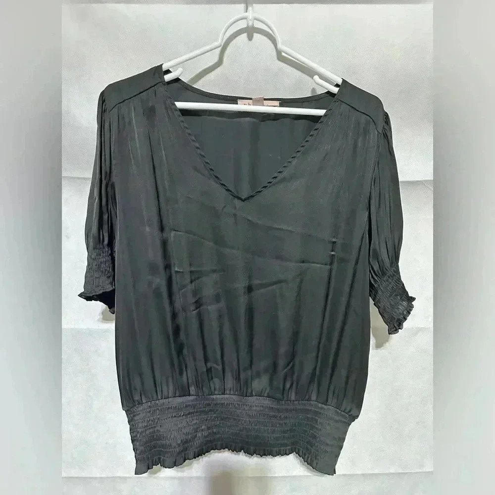 Philosophy Top Womens XL Black Blouse Satin Ruffle Smocked Career 90’s Y2K Silky